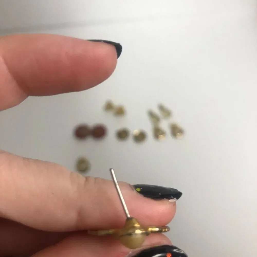 80s 90s red gold white round triangle classic‎ lot of 6 earrings pierced grandma